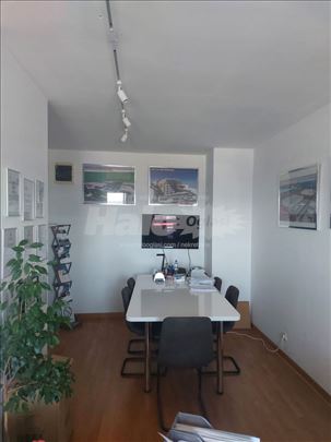 Izdajem stan u Belvilu - 46m2