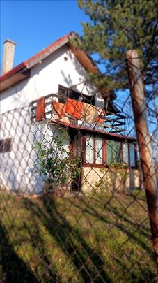 Krčedin-Slankamenski vinogradi,kuća 70m2 i 30 ari