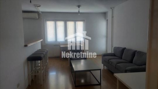 Odličan,sunčan,sveto stan za izdavanje ID#1743