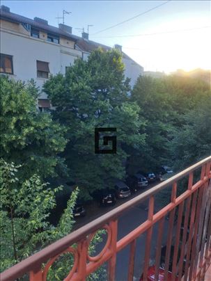 Prelep 1.5 stan na odličnoj lokaciji-Gundulićev ve