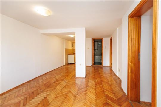 Prodaja stana – Banjica, 52m2 ID#1010