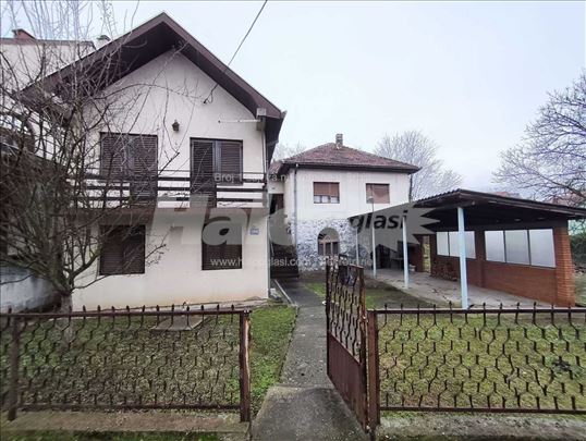 Prodaju se dve kuće u Banji Koviljači