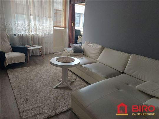 Dvosoban stan 50 m2