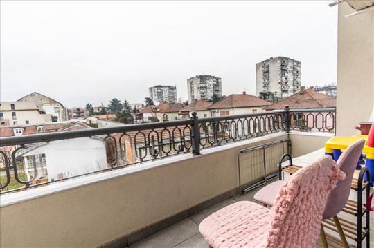Novogradnja 3,5, Parking, Gornjogradska ID#1006