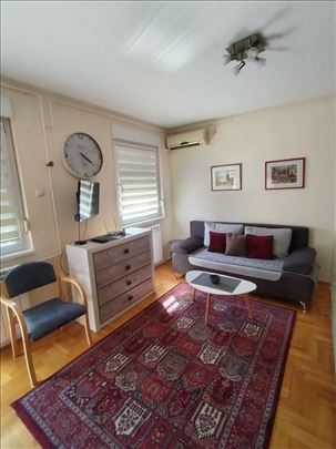 TOP,Bežanijska Kosa,svetao, 2 sobe, terasa,