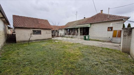 Bezdan – Kuća 152m², plac 1.839m²