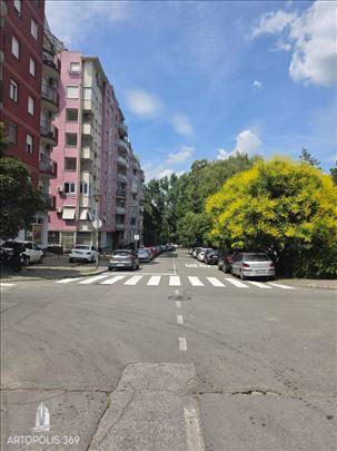 Najlepši deo Karaburme, Danteova ulica