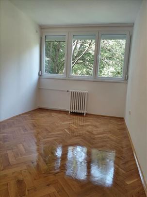 Novi Beograd-Stari Merkator-Dvoiposoban-Polunamešt