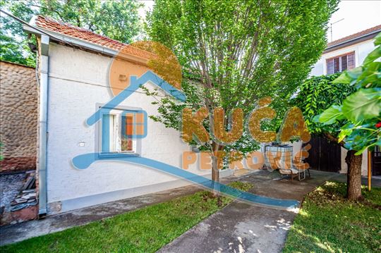 Prizemna kuća u Medoševcu, 147 m2 sa garažom, n