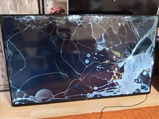vox uhd 65vau754bhb smart ostecen ekran