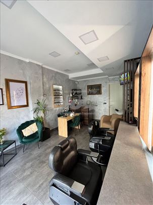 Izdajem namesten frizerski salon u Belvilu