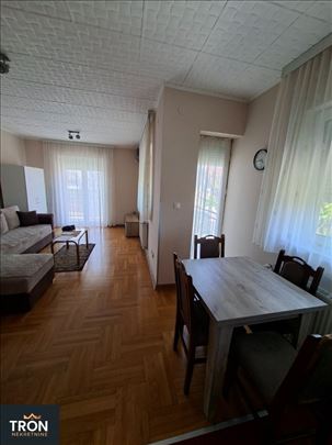 Komforna garsonjera na 300m od Aqua parka 33m2