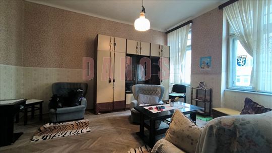 Hit ponuda, Centar, 81m2, 2 Ulaza u stan, Trostran
