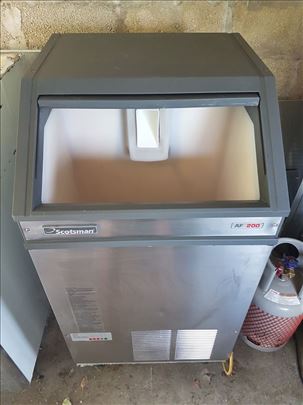 Ledomat profesionalni Italy