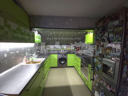 Savršen porodični stan na Vračaru – 78 m², dve spa