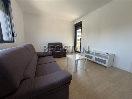 Širi centar - Cerak #67933