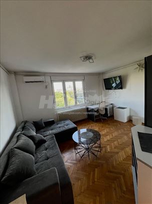 Stan u centru grada, Botanička bašta, 41m2