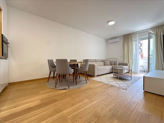 Đeram, LUX novogradnja sa garažom
