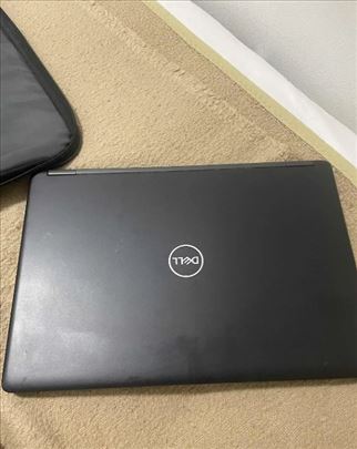 Prodajem Laptop DELL
