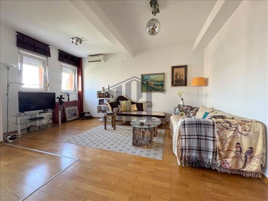 Stan za izdavanje 84m2-duplex,Sime Igumanova