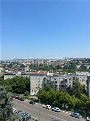 VOZDOVAC LUX 2.5 stan kod Saobracajnog fakulteta