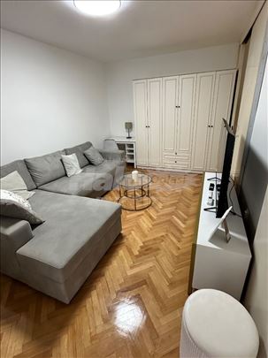 Vračar, 41m2, renoviran lux namešten stan