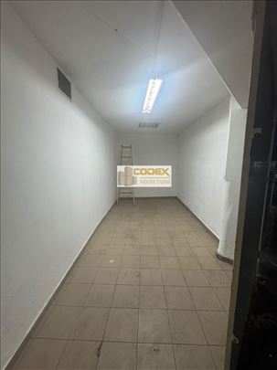 YUBC, garaža 13m2, idealna za magacin