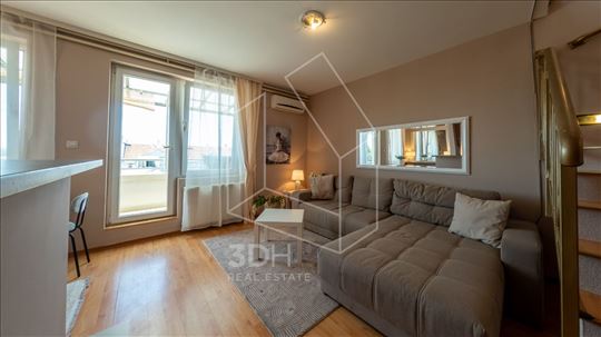 Bulevar kralja Aleksandra 88m2, 3.0 dupleks,terasa