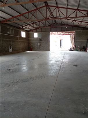 Hale 250m2 i 390m2 Buđanovci – izdavanje