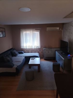 Izdaje se odličan stan kod Doma zdravlja, 30m2