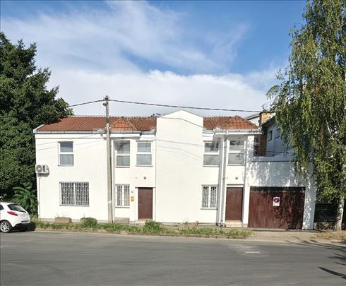 Poslovni objekat 194 m²–izuzetna lokacija u Zemunu