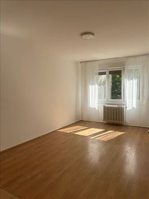 Poštanska štedionica-dvoiposoban -57m2-terasa 