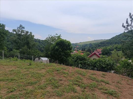 Beočin plac gradjevinsko zemljište 556m2 Hitno