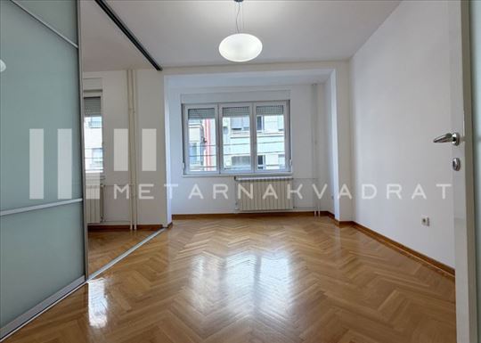 Beograd, Đeram pijaca, Branka Krsmanovića (ID: 131