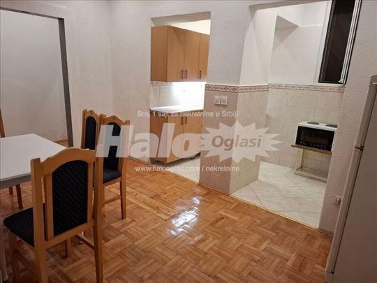 Izdavenje - stan, centar Zemuna, 42m2 već izdato