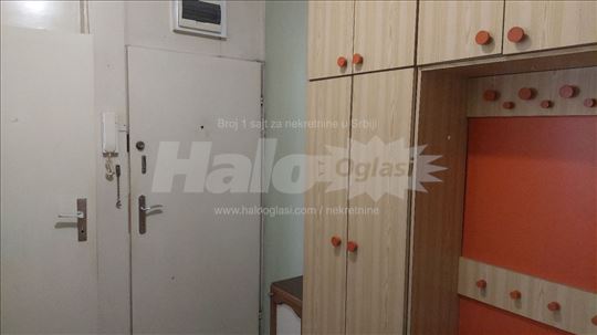 Konjarnik 56m2 u blizini hotela Srbija