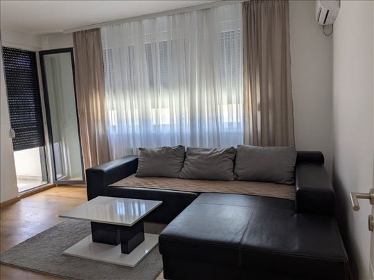 Nov dvosoban stan-46m2 ! Laze Lazarevića !