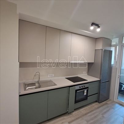 Novi Sad, Liman 2, Stan, 4, 94,00m2