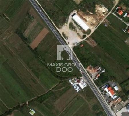 Poljoprivredno zemljište, 51 ar, 2 hale