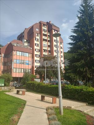 Prodaja stana - Majdanpek,zgrada Karington, centar
