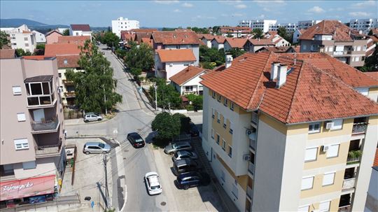 Stan Mladenovac 62m2 Tozino Voće