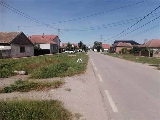 Surčin, Dobanovci, Lole Ribara, 22ara, kuća 93m2 I