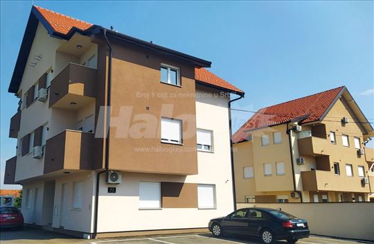 Useljiv stan 39 m2