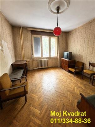 Vračar, Cvetni trg - Desanke Maksimović