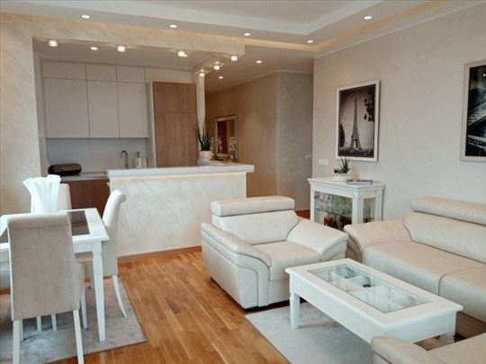 BW-Parkview, 3spavaće, 2kupatila, trostran, terasa