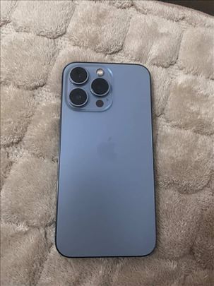 Iphon 13 pro odlicno ocuva