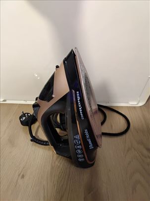 Pegla 3000W brend Russel Hobbs