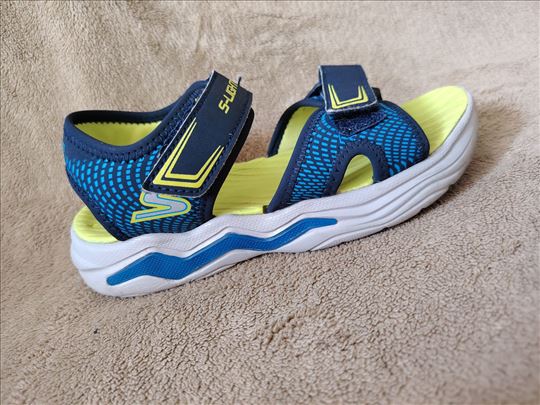 SKECHERS sandale 32