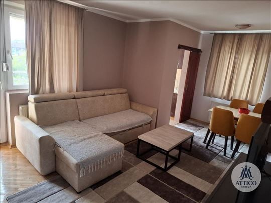 Trosoban duplex za izdavanje – Adamovićevo naselje