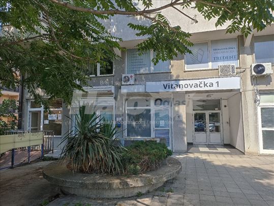 Lokal 40 m2 preko puta Voždovačke crkve u Voj Step